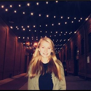 Meet your Posher, Abby